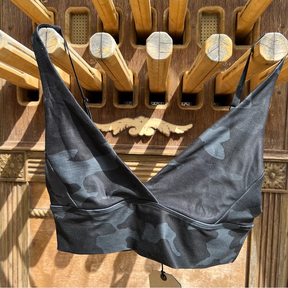 Prana NWT black & grey camo XS‎ bralette - Picture 3 of 5
